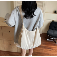Sac fourre-tout tendance transfrontalier chic et minimaliste en nylon avec fermeture éclair, grande capacité, pour étudiants, porté épaule ou croisé, qualité supérieure