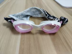 अनुकूलन योग्य एंटी-फॉग सिलिकॉन स्विमिंग गॉगल बच्चों और वयस्कों के लिए फैशन आकस्मिक लोचदार कपड़े स्ट्रैप - Product Image 3