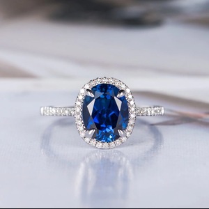 Anello dal design rotondo blu, elegante anello da dito per donna - Product Image 3