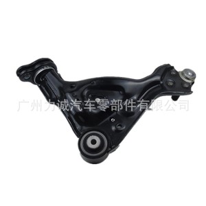 4473301407 4473301507 Triangle de suspension inférieur avant en fer pour véhicule utilitaire Mercedes-Benz W447, position supérieure, modèle de voiture - Product Image 1