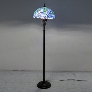 Lámpara de Pie LongHuiJing Personalizada de 16 Pulgadas, Tradicional, con Vidrio Teñido LED, Base de Resina Azul Glicinia, Luz Blanca Cálida de 2700K, 600 CRI - Product Image 3