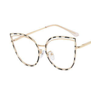 Nouvelle <span class=keywords><strong>monture</strong></span> de lunettes rétro pour femme, style œil de chat, en métal, anti-lumière bleue, tendance, pour le bureau - Product Image 3