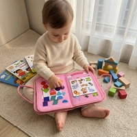 Livre d'activités Montessori personnalisé pour l'éducation précoce, livre silencieux en feutre, autocollants magiques sensoriels pour bébés, jouets réutilisables pour enfants, cadeaux
