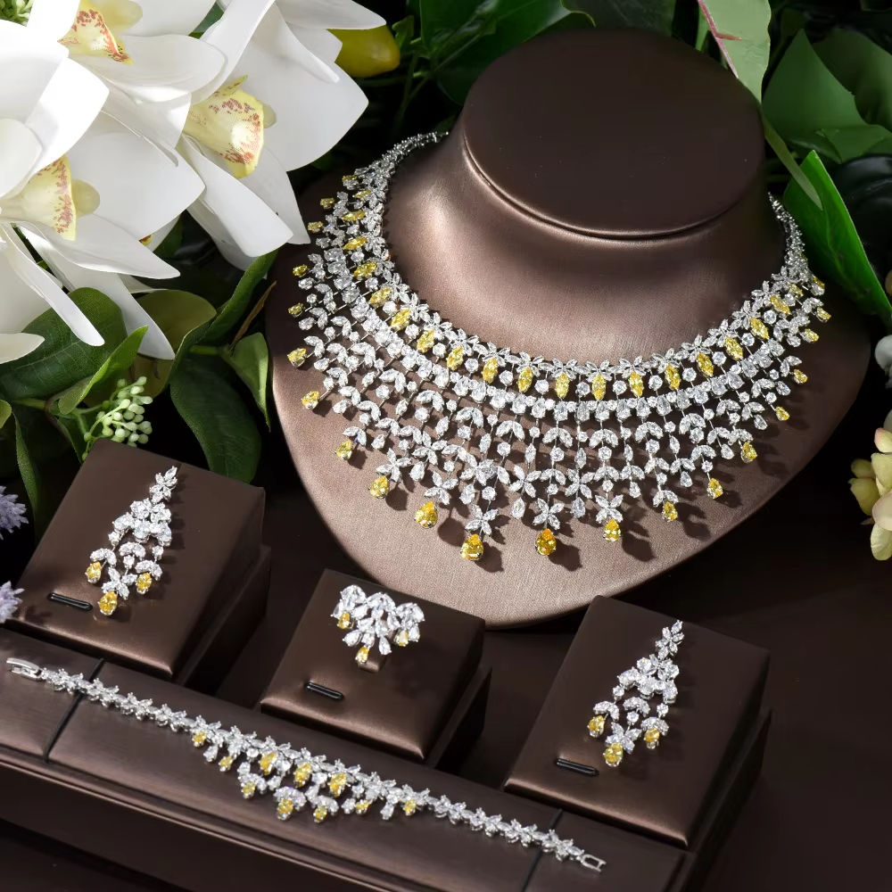 สีเหลือง