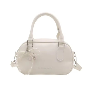 กระเป๋าถือสะพายไหล่และสะพายข้างทรงสี่เหลี่ยมเล็กเรียบง่ายแฟชั่นสำหรับผู้หญิง ประดับมุกและโบว์ ปิดด้วยซิป สไตล์ใหม่ประจำฤดูร้อนปี 2026 ขายส่ง - Product Image 6