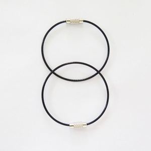 Yiwang ห่วงลวดสลิงล็อคสกรูสแตนเลสสีดำขนาด150มม. พวงกุญแจ - Product Image 4