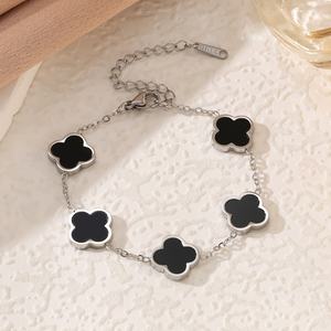 Nuovo Trifoglio a Quattro Foglie alla Moda ----   Bracciale Placcato Oro 18K con Diamanti, Gioiello da Donna Resistente allo Sbiadimento - Product Image 6