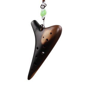 Ocarina de Cerámica de Color Arcilla Natural, Flauta Soprano C de 12 Orificios, Instrumento Musical Hecho a Mano con Libro de Canciones y Correa para el Cuello - Product Image 1