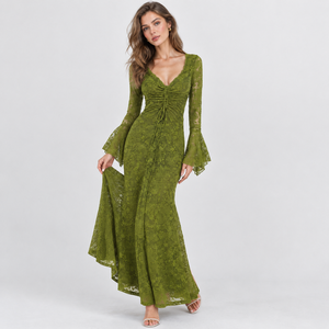 Vestido largo maxi casual verde liso para mujer con encaje, cuello en V, fruncido, con cordones, ajuste ceñido, manga acampanada y cintura natural - Product Image 5