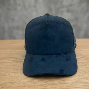 Casquette de baseball unisexe en daim bleu foncé, 6 panneaux, ajustée, décontractée, pour adultes, à porter en toutes saisons - Product Image 1