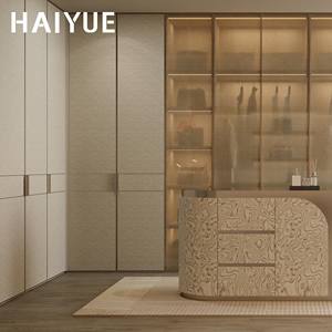 Conjunto de Vestidor Abierto con Diseño Moderno <span class=keywords><strong>y</strong></span> Acabado en <span class=keywords><strong>Madera</strong></span> Paralela HAIYUE, Vestidor Modular con Puerta de Vidrio - Product Image 2