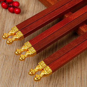 Baguettes chinoises en bois de santal rouge, 5 paires, motif serpent doré, pour usage domestique, coffret cadeau - Product Image 1