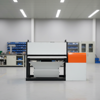 Machine de recyclage et de traitement des vitres de pare-brise usagées et du verre feuilleté pour bâtiments