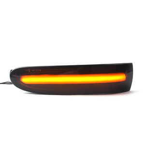 ไฟเลี้ยวแบบไดนามิก LED สำหรับกระจกมองข้าง ADT สำหรับรถยนต์ R-Class W251, M-Class W164, GL-Class X164 ปี 2006-2010 - Product Image 6