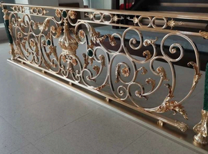Rampe de balcon en fer forgé doré de luxe, garde-corps décoratif en métal orné, escalier intérieur de villa, design haut de gamme - Product Image 3