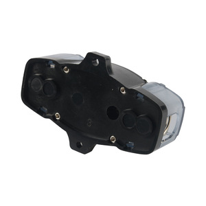 Disjoncteur à réinitialisation automatique, conception compacte et étanche, pour la modification du système audio de bateau ou de camping-car, montage en surface - Product Image 1