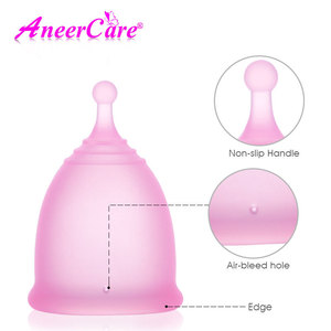 Stérilisateur de coupe menstruelle pliable en <span class=keywords><strong>silicone</strong></span> réutilisable pour femmes - Conception anti-fuite - Ensemble de 2 pièces comprenant une brosse de nettoyage et un sac en tissu - Product Image 2