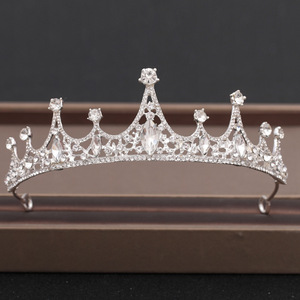 2025 nueva venta al por mayor Boda nupcial coronas de diamantes de imitación oro cristal Metal coronas novias niñas niños belleza Queens precios baratos - Product Image 5