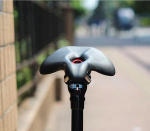 Asiento de <span class=keywords><strong>bicicleta</strong></span> de triatlón fabricado en China, asiento de <span class=keywords><strong>bicicleta</strong></span> de carretera de cuero hueco transpirable, asiento de <span class=keywords><strong>bicicleta</strong></span> de nariz corta con ventilación Simple - Product Image 6