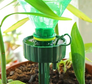 Pianta Waterer di Auto Irrigazione Dispositivi, Per Le Vacanze In Vaso Pianta di Irrigazione Spikes Automatico di Irrigazione <span class=keywords><strong>a</strong></span> <span class=keywords><strong>goccia</strong></span> di Acqua Sistema di Posta in Gioco - Product Image 5