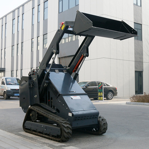 Minicargadora Compacta de 20HP a Gasolina, con Certificación CE y EPA, para Trabajos de Movimiento de Tierras en Espacios Reducidos y Jardinería - Product Image 3