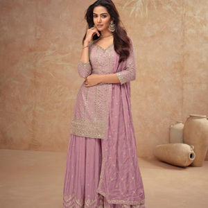 Heavy Chinon con bordado de secuencia Stich Work Sleeves Heavy Premium Chinon con Work Salwar Suit Collection a precio asequible - Product Image 1