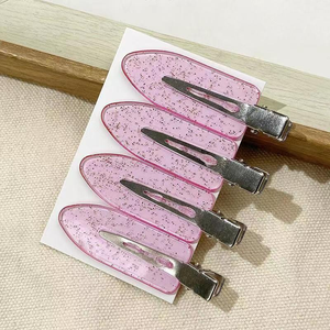 Venta al por Mayor de Pinzas para el Cabello YANE de Metal y Acrílico de 6 cm, Doradas, Sin Pliegues, para Mujer - Product Image 6