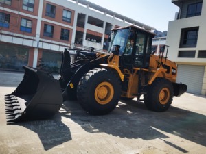 รถตักล้อยาง 5 ตัน รุ่น SYL956H <span class=keywords><strong>ขาย</strong></span>ดี พร้อมบุ้งกี๋ขนาด 4.5 คิว รถตักดินพร้อมอะไหล่ - Product Image 4