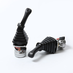 Ensemble de 9 joysticks avec 3 touches, accessoires de levier de commande hydraulique pour excavatrice DH215-9 - Product Image 1