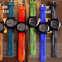 Nouvelle Montre de Sport Homme Digitale Lumineuse Date Semaine Chronomètre Étanche Affaires Horloge 40mm Affichage Cadran Bracelet Silicone