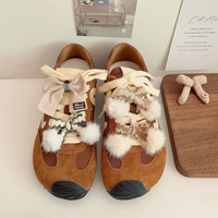 Breloques de chaussures en peluche lapin kawaii en gros, ornements détachables en dentelle moelleuse pour baskets, chaussures décontractées et quotidiennes, décoration mignonne