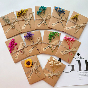 Mini fleurs séchées FL-225 cartes <span class=keywords><strong>de</strong></span> <span class=keywords><strong>voeux</strong></span> en papier kraft <span class=keywords><strong>carte</strong></span> d'invitation <span class=keywords><strong>de</strong></span> mariage <span class=keywords><strong>carte</strong></span> <span class=keywords><strong>de</strong></span> remerciement <span class=keywords><strong>de</strong></span> fleurs séchées pour le festival - Product Image 2