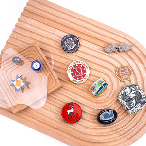 Spilla in Metallo Smaltato all'Ingrosso, Design Anime, Accessorio Senza Piombo, Stile Giapponese, Cultura Pop <span class=keywords><strong>Vintage</strong></span>, Spilla in Cristallo per Uomo - Product Image 5