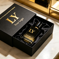 Boîte cadeau noire artisanale de luxe personnalisée de 50 ml pour parfum, avec tiroir coulissant en papier, logo en relief, doublure en éponge, matériaux recyclés
