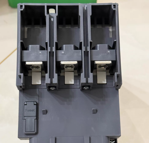 Contacteur LC1G245KUEC d'origine, contacteur LC1G245KUEC neuf, TeSys Giga, contacteur série LC1G, 245A 3P 100-250V - Product Image 4
