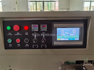 Macchina avvolgitrice automatica a flusso di bombe da bagno orizzontale - Product Image 5