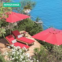 Chaise longue pliante moderne en teck pour l'extérieur avec coussin imperméable, résistant aux UV, écologique, antirouille pour hôtels, villas, cour