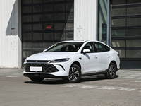 BYD Qin PLUS 2026 – Nouvelle Voiture Familiale PHEV pour les Déplacements Urbains Quotidiens – Berline Électrique à Grande Autonomie