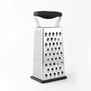 <span class=keywords><strong>Râpe</strong></span> à légumes 4 faces <span class=keywords><strong>professionnelle</strong></span> de 10 pouces, <span class=keywords><strong>râpe</strong></span> à fromage <span class=keywords><strong>parmesan</strong></span> avec base antidérapante et poignée souple - Product Image 2