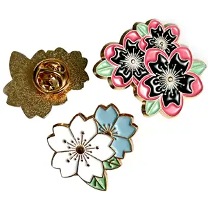 Broche personnalisée Logo métal émail doux fleur insigne broche tissu insigne broches épinglettes