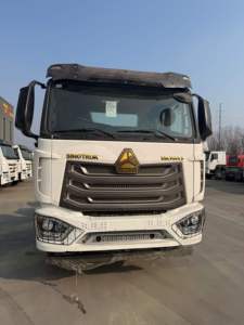 Camión Tractor Howo NX 6x4 Usado, Año 2020-2023, 400 420 Euro 2, Bajo Kilometraje - Product Image 6