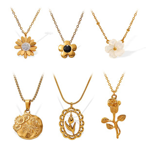 Collares con colgante de flor de acero inoxidable chapado en oro para mujer, elegantes, con cadena antideslustre, regalo de joyería. - Product Image 3