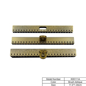 Marco de monedero de alta calidad directo de fábrica Marco de monedero de <span class=keywords><strong>metal</strong></span> de lápiz labial con deslizamiento de cierre lateral - Product Image 4