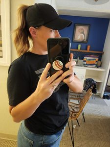 Kadın ayarlanabilir yüksek dağınık topuz beyzbol şapkası Criss çapraz at kuyruğu hızlı kurutma şapka ile el nakışı - Product Image 5