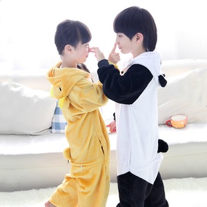 Pyjama une pièce en flanelle avec fermeture éclair sur les hanches pour les enfants - Product Image 2