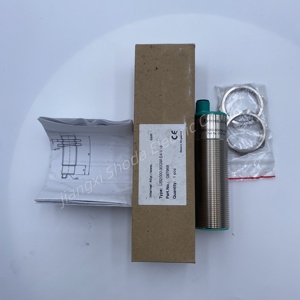 P ++ f UB2000-30GM-E4-V15 cảm biến siêu âm 300 mét phạm vi Đầu ra Analog IP67 - Product Image 3