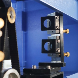 Automatic CO2 <b>Laser</b> <b>Cutting</b> & Engraving <b>Machine</b> for Acrylic Glass Rubber Non-Metal Materials Equipment Co2 <b>Laser</b> <b>Cutting</b> and Eng - Product Image 6