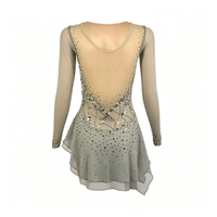 Robe de patinage artistique gris clair, entièrement ornée de strass, en maille, à manches longues, col en V, dos profond, jupe asymétrique pour adultes et enfants