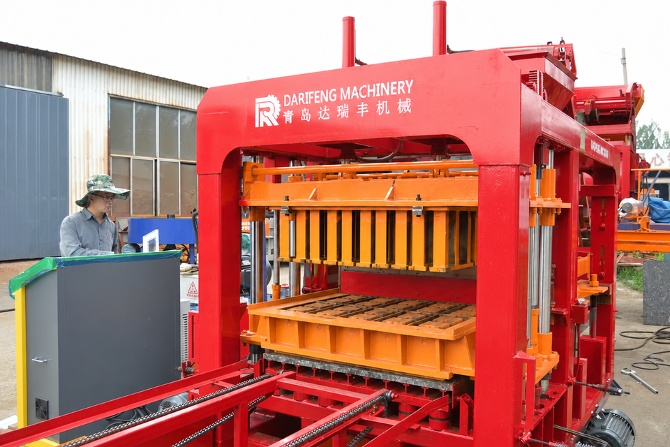 QT10-15 Fully Automatic Hydraulic Concrete Block Making Machine 10 ...