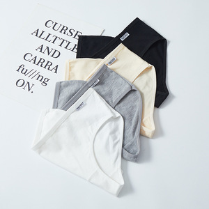 Culottes sexy taille moyenne en coton tricoté pour femmes, antibactériennes, couleur unie, brodées, en stock, vente en gros à prix réduit - Product Image 2